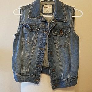 Sleeveless denim vest